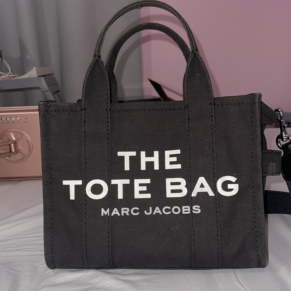 The mini tote bag